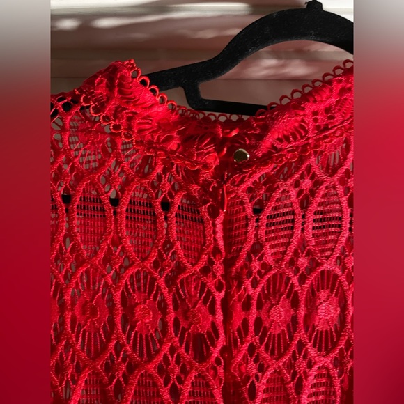 Red dress - Picture 4 of 7